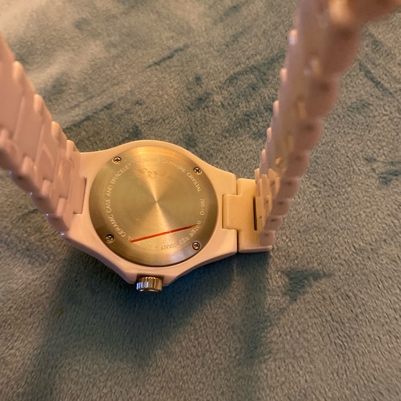 Brand new. Light Pink Watch. Genuine Sapphire Crystal. - Picture 2 of 3